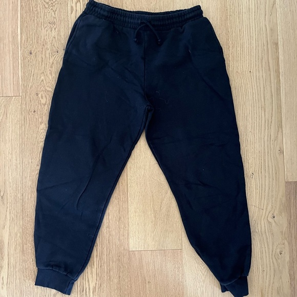 ZARA women’s size M black joggers with drawstring tie. - Picture 2 of 2